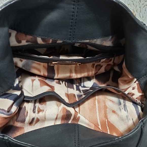 Francesco Biasia black leather purse - Picture 6 of 9